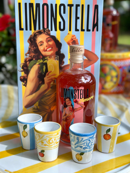 Amoro Geschenkset mit 500 ml Amoro, vier Keramikbechern und farbenfroher Limonstella Geschenkbox