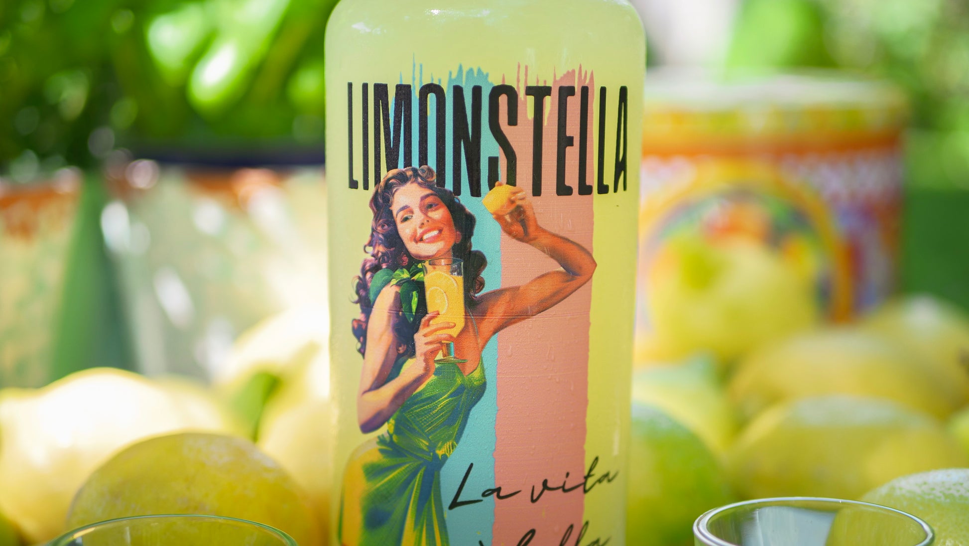 Schweizer Limoncello mit Amalfi Zitronen; Flasche im Vintage Look